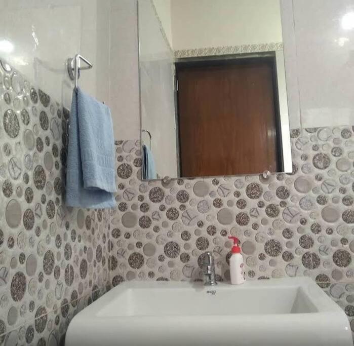 The Royal Ascot Holiday Home Alibag Bagian luar foto