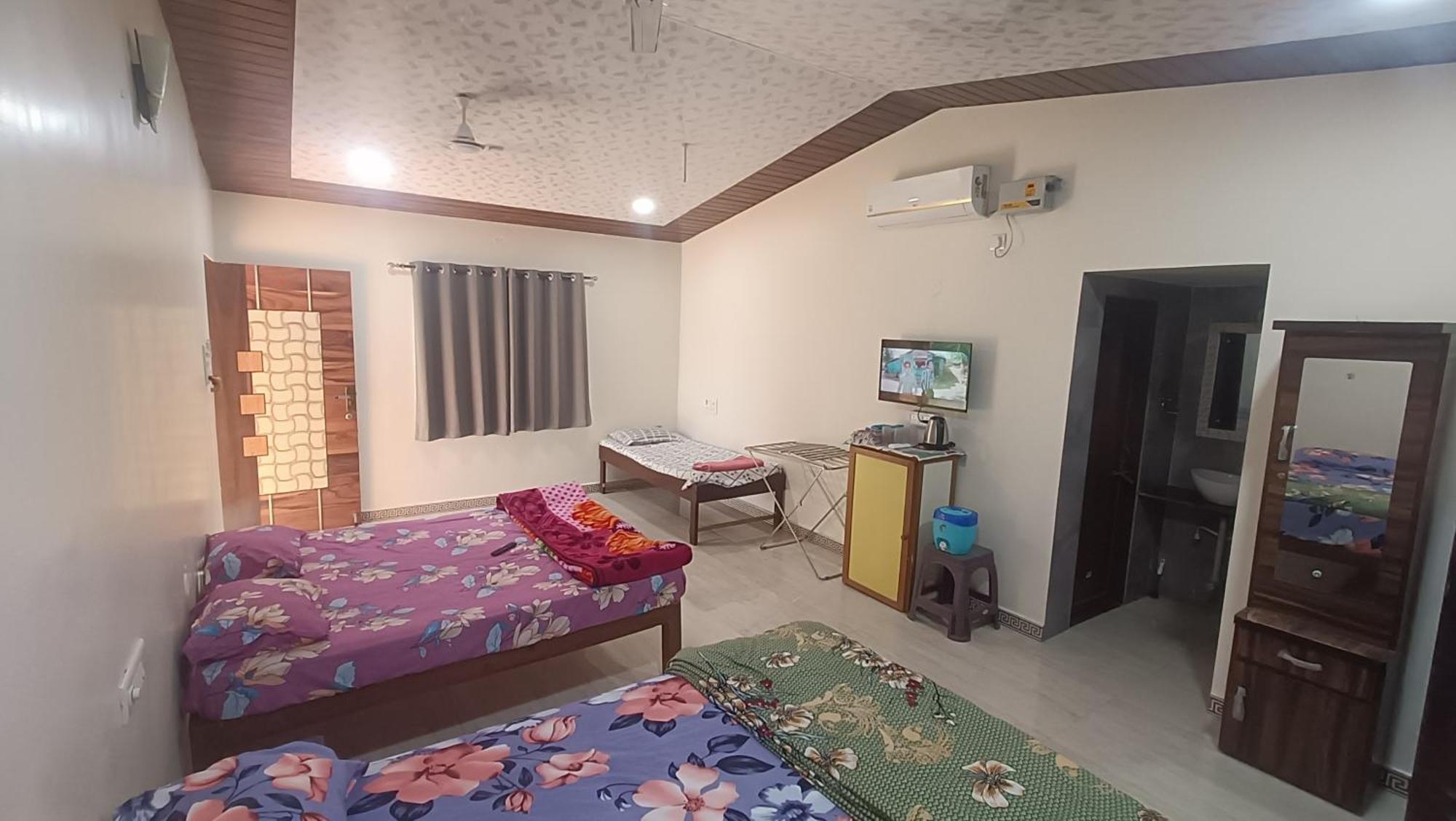 The Royal Ascot Holiday Home Alibag Bagian luar foto
