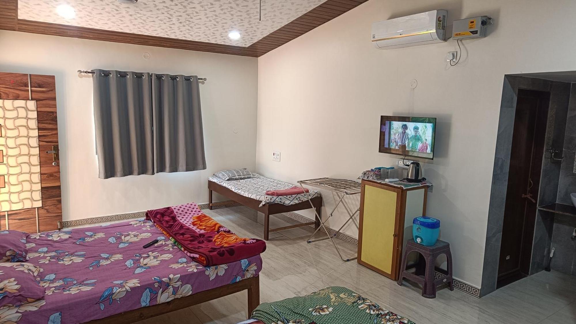 The Royal Ascot Holiday Home Alibag Ruang foto