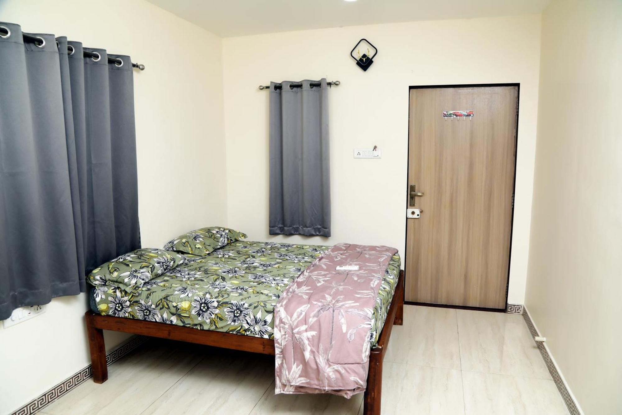The Royal Ascot Holiday Home Alibag Ruang foto